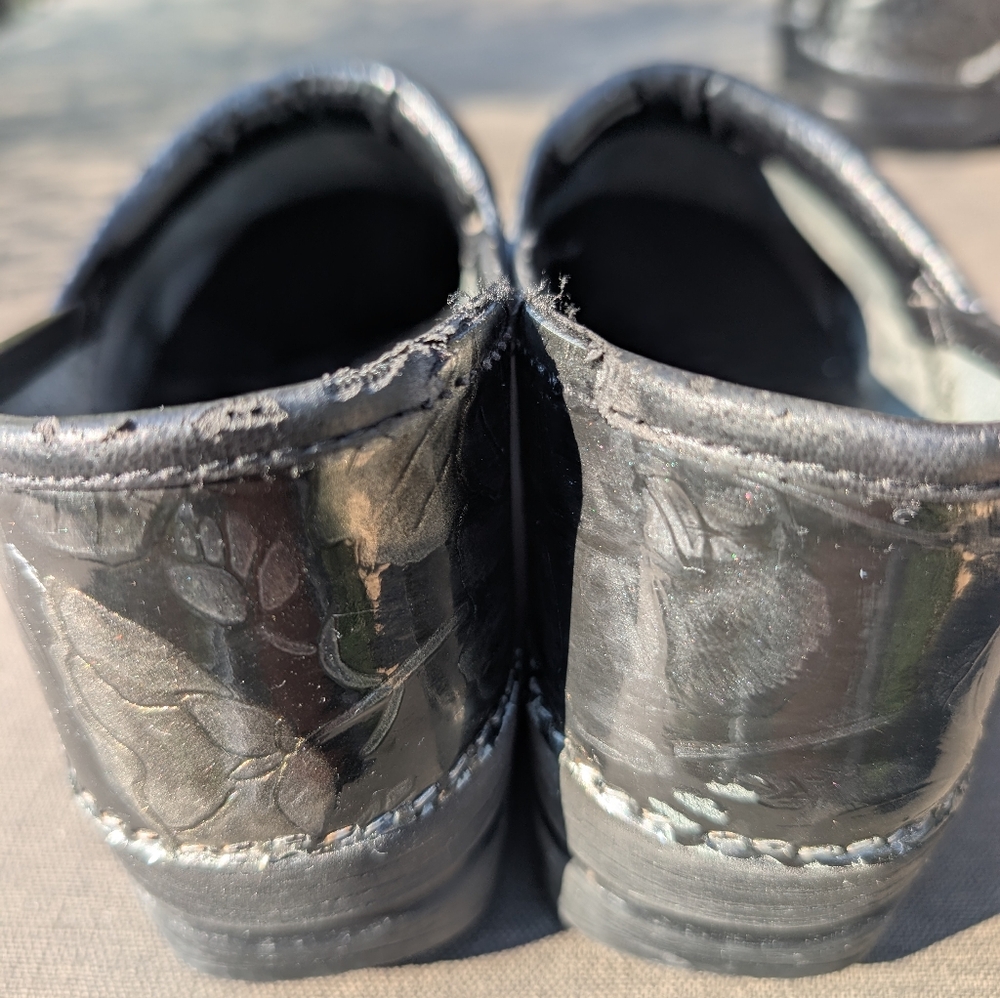 Dansko Black Floral Professional Clogs, Sz. 38 - Picture 3 of 7